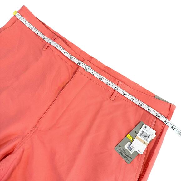 PGA TOUR Men's Flat Front Cross Over Golf Shorts 8" Size 42 $68 - Picture 3 of 8